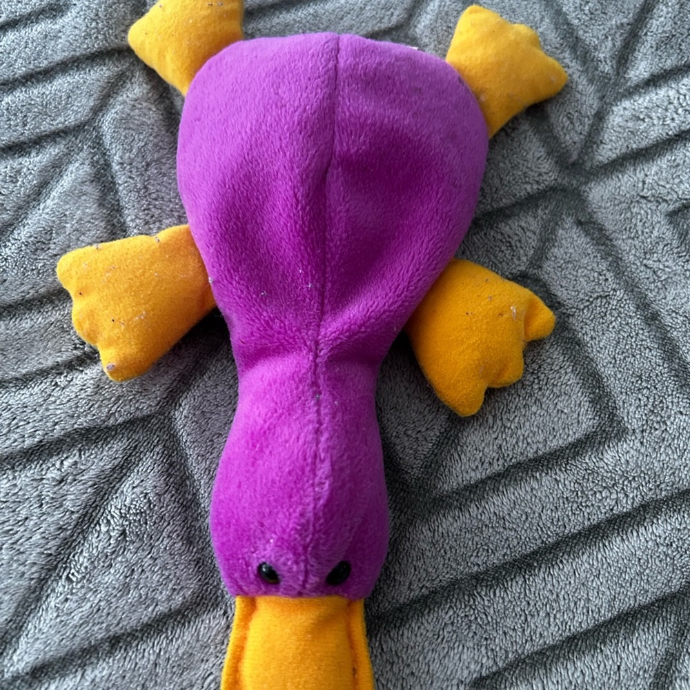 Rare Plush Purple and Yellow Ty beanie baby Platypus Patti.